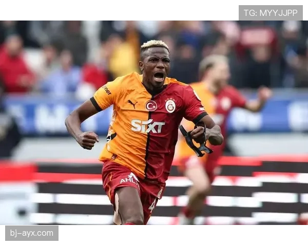 沃特金斯 vs 奥斯梅恩:身体素质与对抗能力差距在哪 沃特金斯 vs 奥斯梅恩:身体素质与对抗能力差距在哪