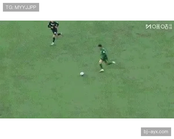 阻挡门将视线的任意球人墙，到底算不算犯规？